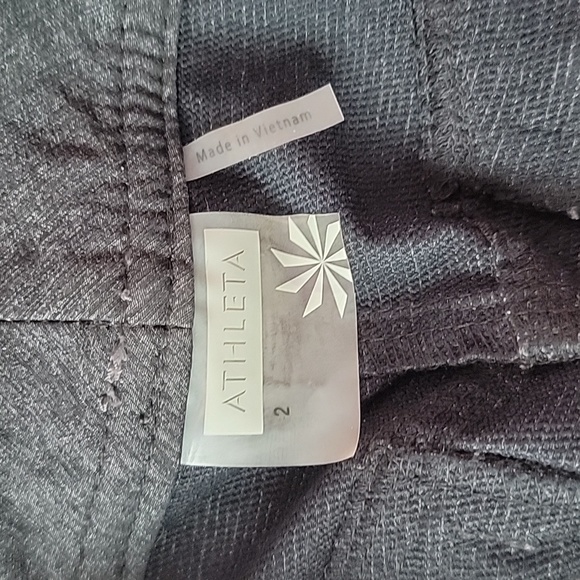 Athleta Take a Hike Side Snap Charcoal Grey Skirt/ 2. - Picture 8 of 11